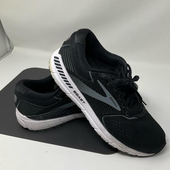 Brooks Beast 20 Athletic Running Shoes black Grey  Men\'s Size 10.5 main image 5